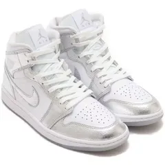 [ナイキ] エア ジョーダン 1 ミッド SE [W AIR JORDAN 1 MID SE] ホワイト/ウルフグレー/メタリックシルバー FN5031-100 ナイキジャパン正規品 (商品種類を選択するとサイズが表記されます）