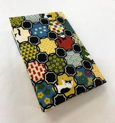 布ブックカバー 和風ハチワレ猫 文庫本サイズ リバーシブル ハンドメイド B071