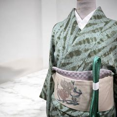 未使用品　輝染×板締め絞り斜め立涌模様　小紋	袷	【S】