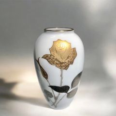 大倉陶園 金蝕バラ 花瓶 15cm　有田焼
