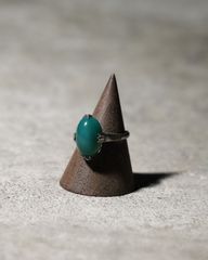 deep green oval stone vintage ring ディープグリーン 深緑 オーバル ストーン チャーム ヴィンテージ リング 指輪 9号