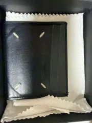 Maison Margiela(メゾン マルジェラ) ブラック 二つ折り財布