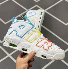 ナイキ スニーカー Nike Air More Uptempo FZ4624-100 男女兼用 並行輸入品