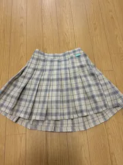 ガールズ　140サイズ　スカート（インナーパンツ付き）