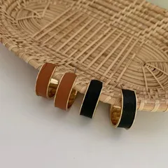 ピアス レディース リング フープ Ｃ レザー メッキ ゴールド おしゃれ 黒 ブラウン ゴールド 韓国 メール便送料無料