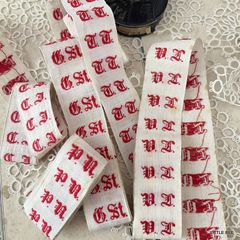 476・Ｒ-1914　ドイツ　イニシャルテープ　ひげ文字　5種セット　ドイツ　アンティーク　ヨーロッパ　刺繡　アルファベット　レア　アンティーク　ハンドメイド　糸　素材　刺繍　ハンドクラフト　ヴィンテージクラフト　ヴィンテージ雑貨
