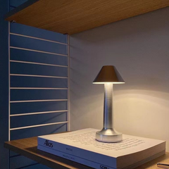 おしゃれ ポータブル メタリック 充電式 テーブルランプ