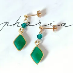 14kgfピアスあり グリーンオニキス スワロフスキー・クリスタル使用 ピアス/イヤリング