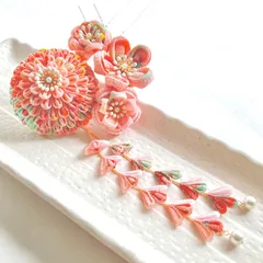 晴れの日の髪飾り~半クス虹色~つまみ細工❇︎一点物❇︎成人式❇︎七五三❇︎卒業式