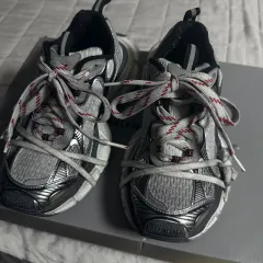 2025年最新】3xl balenciaga 40の人気アイテム - メルカリ