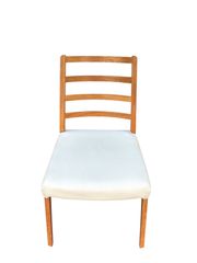 【美品】 IDC大塚家具 ダイニングチェア オーク材 座面PVC 北欧スタイル ②