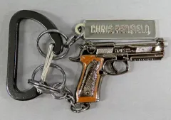 2025年最新】バイオハザード デスアイランド 銃キーホルダーの人気