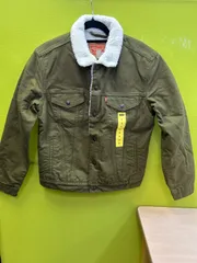 【タグ付き新品・未使用】 大特価セール　LEVI’S（リーバイス） ボア裏地 シェルパ トラッカージャケット  ダークオリーブ   S/Mサイズ(※大きめの作り）★「管理No.CA6228/CA6227」