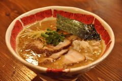 麺屋鶴と亀濃厚裏煮干し　2食入り