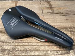 IY527 プロロゴ prologo NAGO R4 PAS サドル 黒 147mm TiroXレール