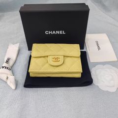 CHANELシャネルキャビアスキン小型フラップ財布三つ折り財布イエロー  新品