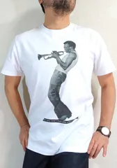 Jazz　マイルスデイビスのＴシャツ【土日も発送・送料無料】（サイズ：S 、M 、L 、XL 、２XL ）ジャズミュージシャンのＴシャツ　エビ反りマイルスＴシャツ　ジャズトランペット　マイルスＴシャツ　JAZZ T-shirt　ジャズＴシャツ【ラッピング無料】