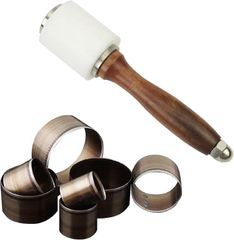 Item thumbnail for item 0b3604e6-5445-4d4d-a22d-1ff9a04d77e4