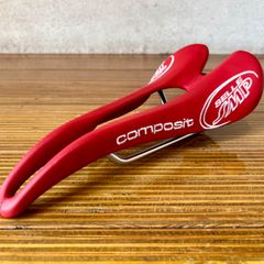 【新品未使用】 SELLE SMP セッレエスエムピー composit コンポジット サドル 赤 ロードバイク 自転車用サドル 【送料無料】
