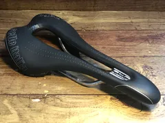 倉庫整理です‼️Fizik Tempo ArgoR-5 150mm ブラックロゴ-