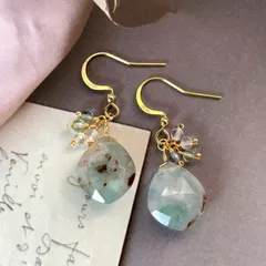 アクアプレーズのピアス　フローライト・アクアプレーズ　14kgf　ハンドメイドピアス　天然石ピアス