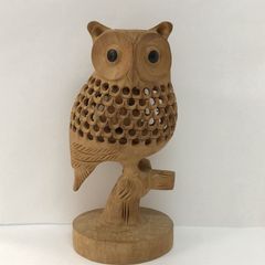 フクロウ 二重透かし彫り 木製 置物 縁起物(WB790