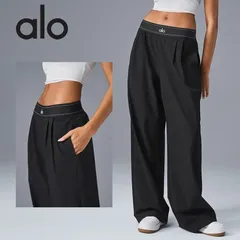 新品未使用alo yogaパンツ