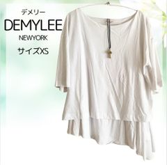 【美品】穴口恵子着用品♡ 　DEMYLEE　NEWYORK デミリー　アシンメトリーカットソー　サイズ表記XS　コットン100％