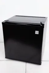 超美品⟡.*24年！！REFAGE ミニ冷蔵庫【中古品】 楽天市場】小型 冷蔵庫 中古の通販