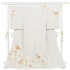 ※店舗改装後【古典新作フェア】仕立無料☆袷・単衣選択☆最高級京友禅本加工手描、本金、刺繍工芸特撰訪問着☆鹿の子仕様四季花古典美術染（10012145）