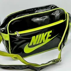 NIKE ナイキ スポーツバッグ エナメル 蛍光色 黄緑色 鞄 ショルダーバッグ