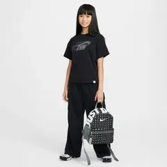 ナイキ キッズ リュック  NIKE YTH BRSLA JDI ミニ バックパック-AOP SP25 子ども用 ジュニア 総柄  鞄 スポーツ バッグ 子ども キッズリュック    男の子 女の子   /HM5547-070
