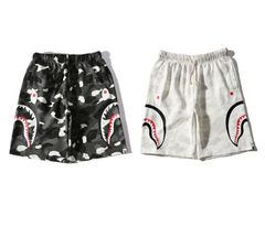 【A BATHING APE 】 ２色選択可能 アベイシングエイプ 大人気  Shark シャークカモフラージュ ショットパンツ  男女兼用 ゆったり 春夏  ZXC177