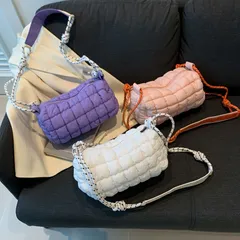 ショルダーバッグ 斜めがけ キルティング クロスボディバッグ トートバッグ カバン 鞄 かばん  オシャレ 可愛い 旅行 お出かけ レディース ブラック パープル ホワイト ブラウン ピンク カーキ