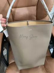 2024年最新】the row パークトート ミディアムの人気アイテム - メルカリ 