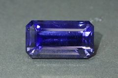 天然アイオライト ルース 6.443ct 約7mm×14mm ソーティング付き！
