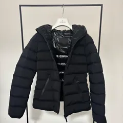 ★モンクレール　HERBE　ブラック　サイズ1　ロゴ入ダウン　美品　正規品★ モンクレール MONCLER HERBE ブラック サイズ1 ロゴ入ダウン 美
