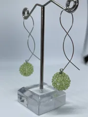 ペリドットフープピアス　神聖幾何学フラーレン