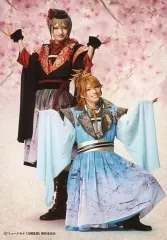 【中古】生写真(男性) 石橋弘毅(日向正宗)・糸川耀士郎(浦島虎徹)/キャラクターショット/「ミュージカル『刀剣乱舞』 ～静かの海のパライソ～ 2021」ランダムペアブロマイド ライブver.