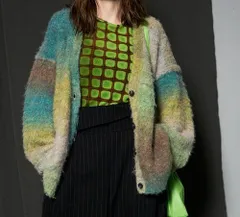 2025年最新】グラデーションループシャギーニットカーデの人気アイテム