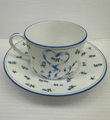 まとめ買い歓迎、匿名配送、美品、ビンテージリモージュミニコー匕ーカップ 2025年最新】limoges castel カップの人気アイテム - メルカリ