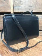 2025年最新】tout y estの人気アイテム - メルカリ