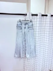 H ＆ M ワイドブーツカット ライトブルー デニムパンツ