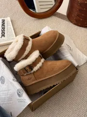 未使用 アグ 厚底 UGG クラシックウルトラミニプラットフォーム