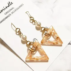 ピアス イヤリング フラワー 透明 三角 パール 花 ドライフラワー 揺れる