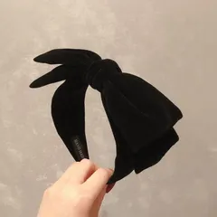 HARGIO カチューシャ リボン レディース ベロア素材 ヘアアクセ ヘッドドレス ヘアリボン ブラック 黒 地雷系 量産型 サブカル地雷 韓国 ロリータ ゴシック ゴスロリ 髪飾り 小顔 かわいい おしゃれ 人気 プレゼント 