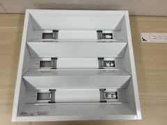2021年製 開封済・未使用 LED照明器具 東芝ライテック 器具本体