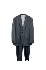 【定価約35万円】Zegna チャコールグレー スリーピース 46size 定価約35万円】Zegna チャコールグレー スリーピース 46size