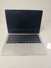 A1989_078 ジャンク出品　MacBook  Pro A1989