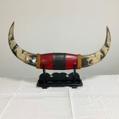 K28 迫力がある水牛の角　置物台座付きセット ヴィンテージ品　年代物 K28 迫力がある水牛の角 置物台座付きセット ヴィンテージ品